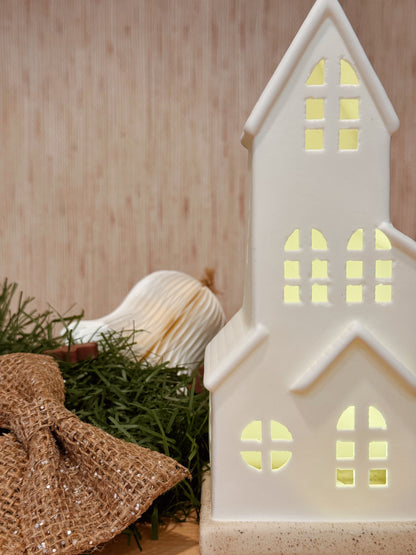 Casa LED 5 Janelas branca