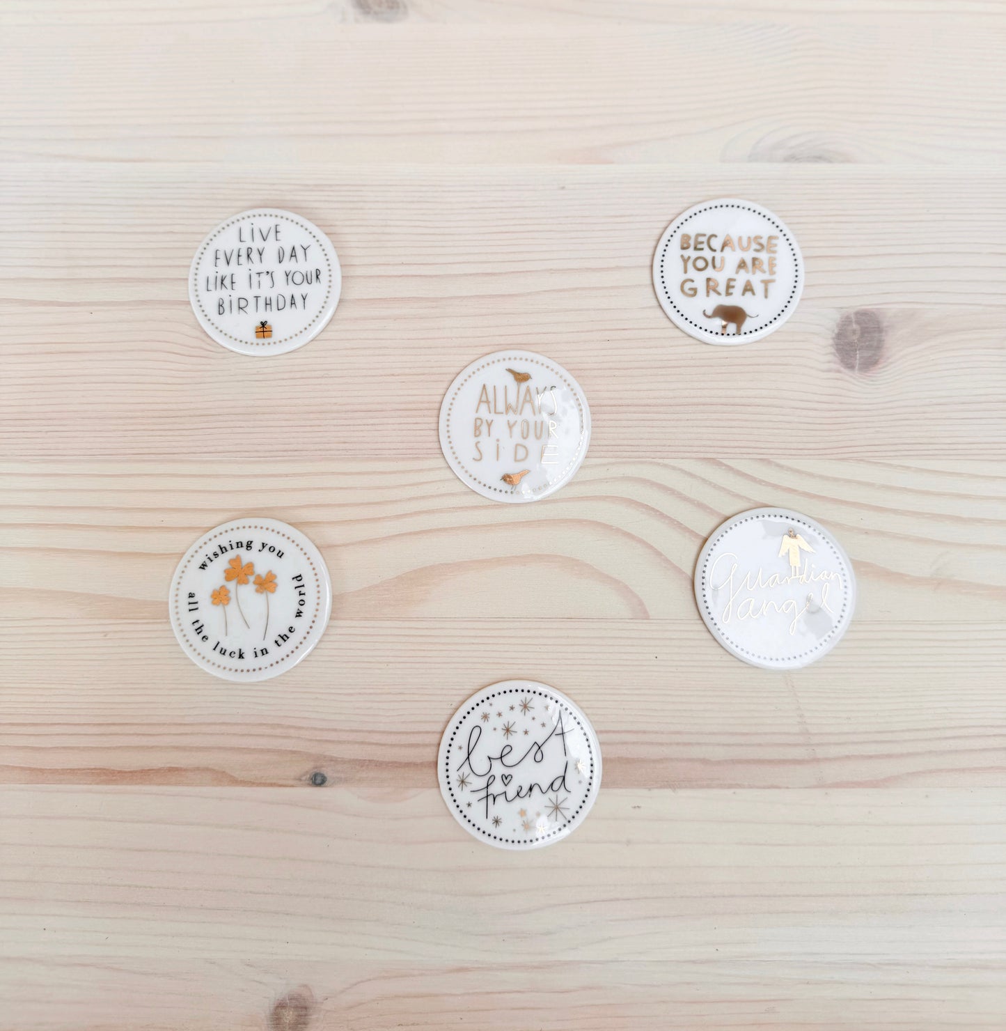 Medalha porcelana frases