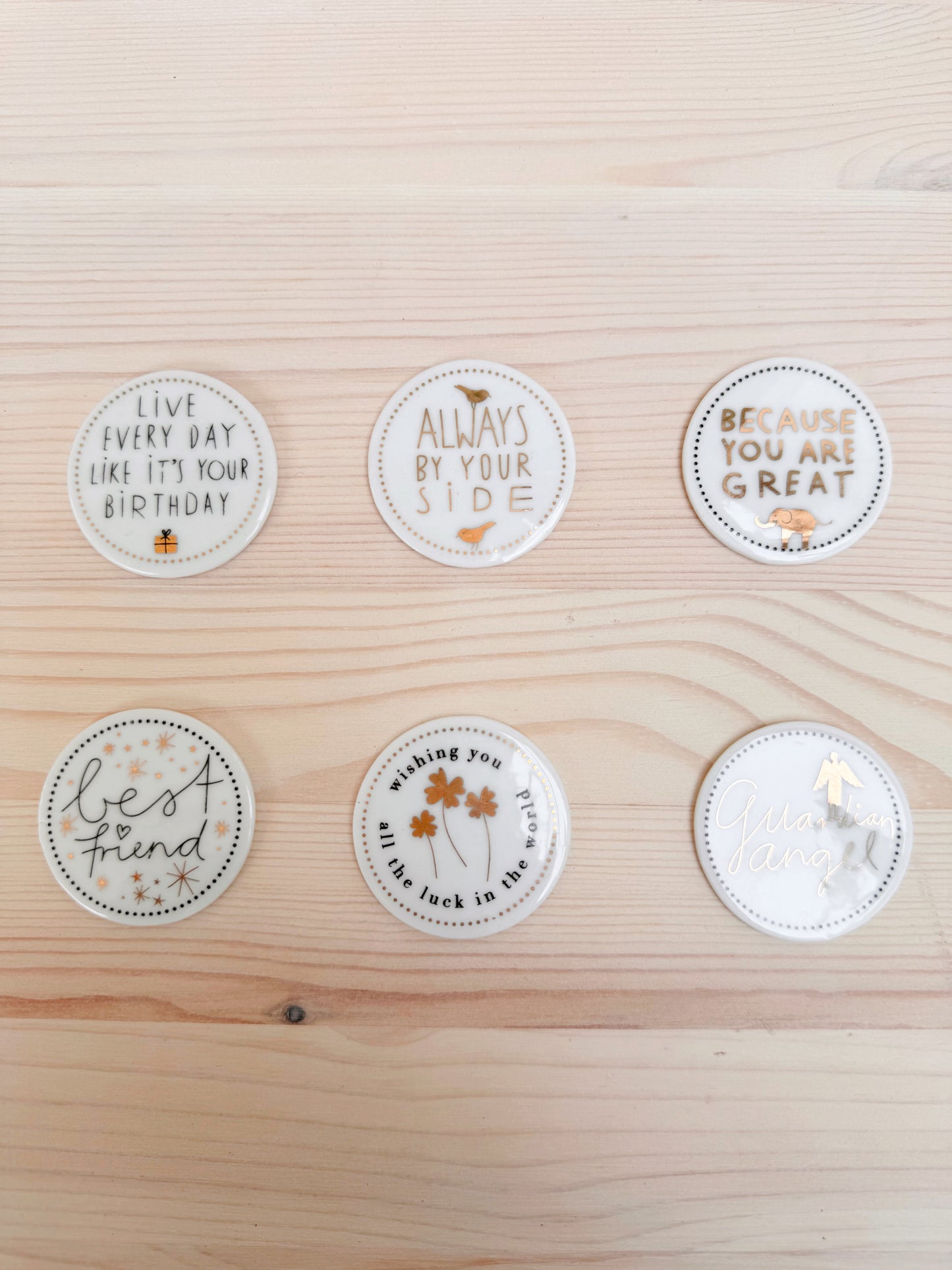 Medalha porcelana frases