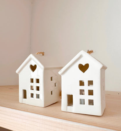 Casa LED p/pendurar branca